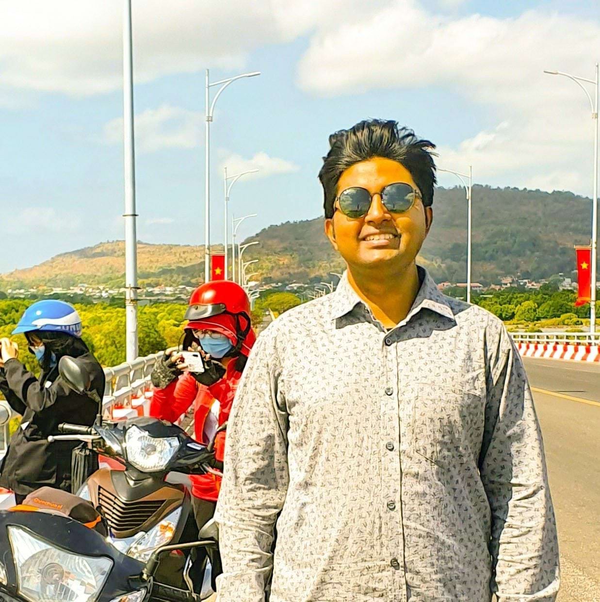 Mo - Founder